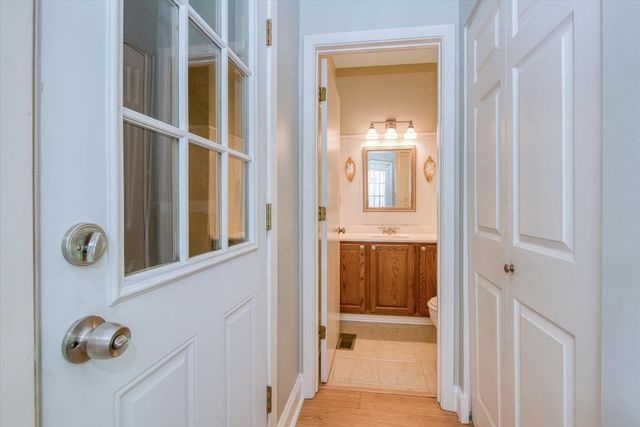 112 GOLFVIEW Drive 112, Glendale Heights, IL 60139