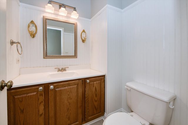 112 GOLFVIEW Drive 112, Glendale Heights, IL 60139
