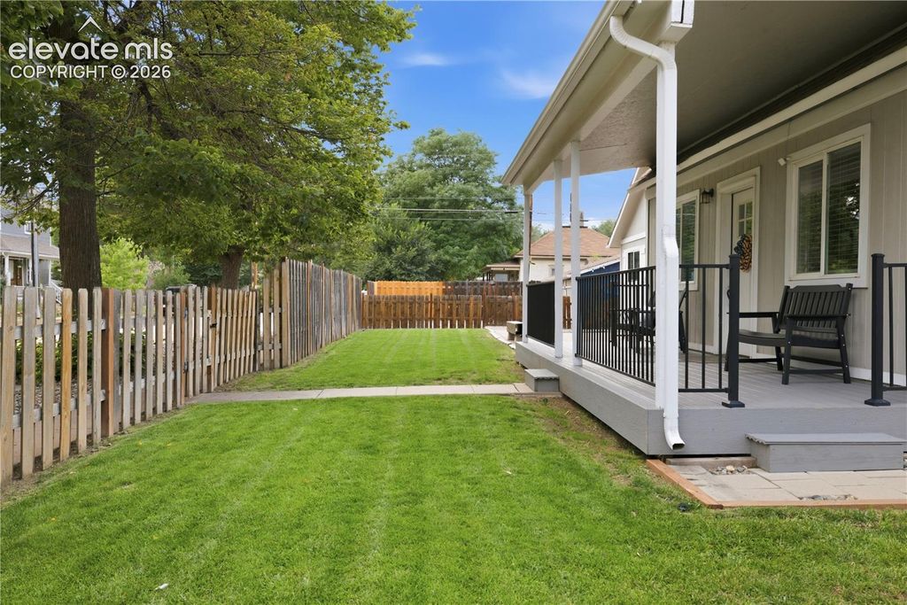 604 N Pine Street, Colorado Springs, CO 80905 — photo 2