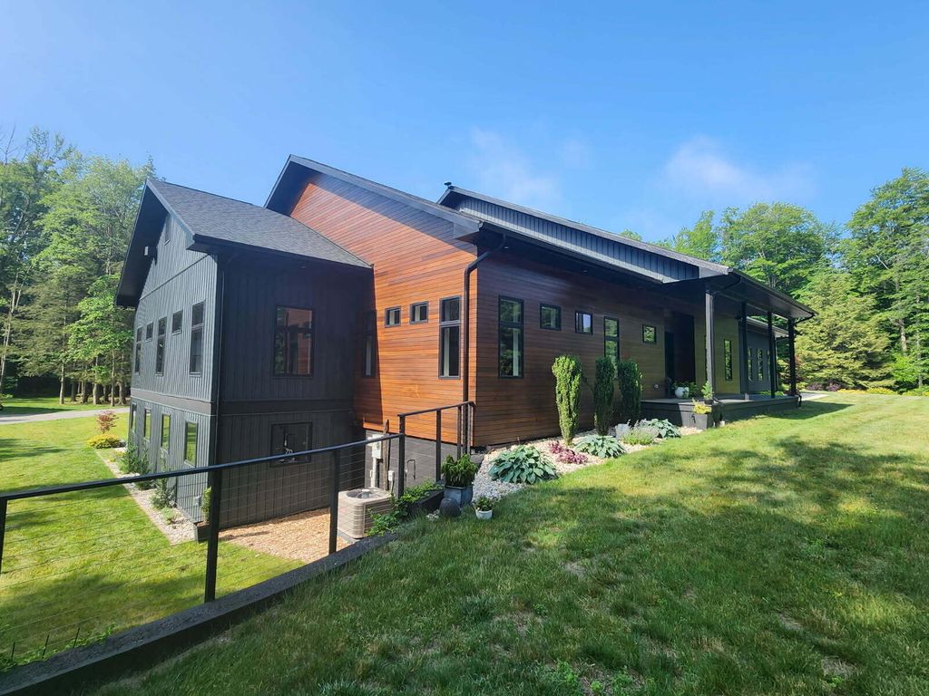 16342 Lincoln Street, Grand Haven Twp, MI 49417