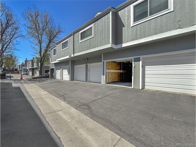 1140 S Monaco Pkwy 3, Denver, CO 80224