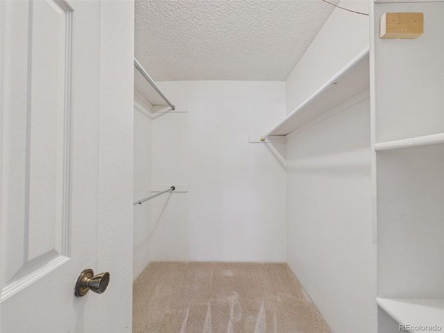 1140 S Monaco Pkwy 3, Denver, CO 80224