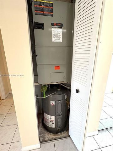 8901 Sunrise Lakes Blvd 204, Sunrise, FL 33322