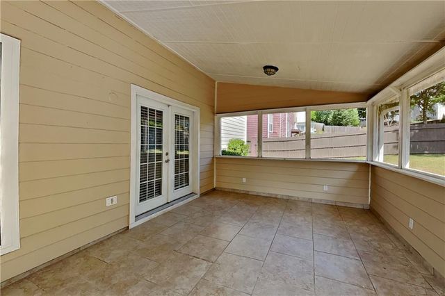 1504 Farmlake Drive SE, Mableton, GA 30126