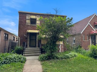 9036 S Harper Avenue, Chicago, IL 60619