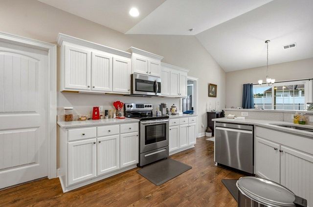 4017 Ridgewood Dr., Conway, SC 29526