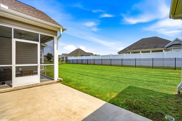 4017 Ridgewood Dr., Conway, SC 29526
