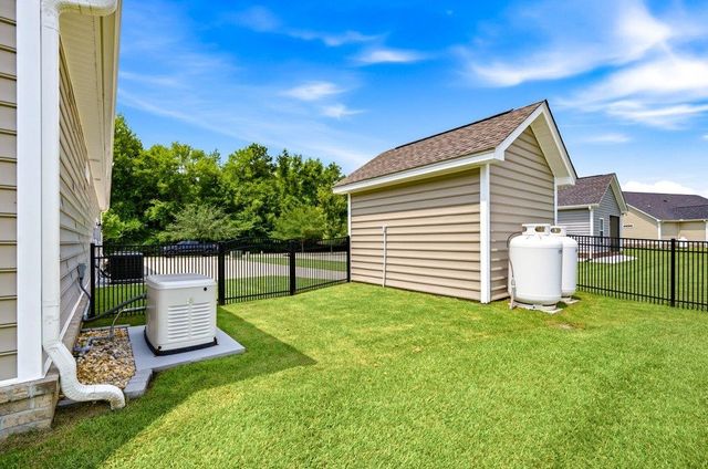 4017 Ridgewood Dr., Conway, SC 29526