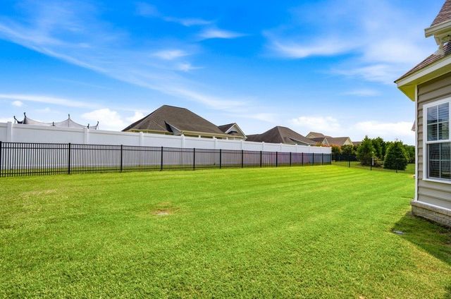 4017 Ridgewood Dr., Conway, SC 29526