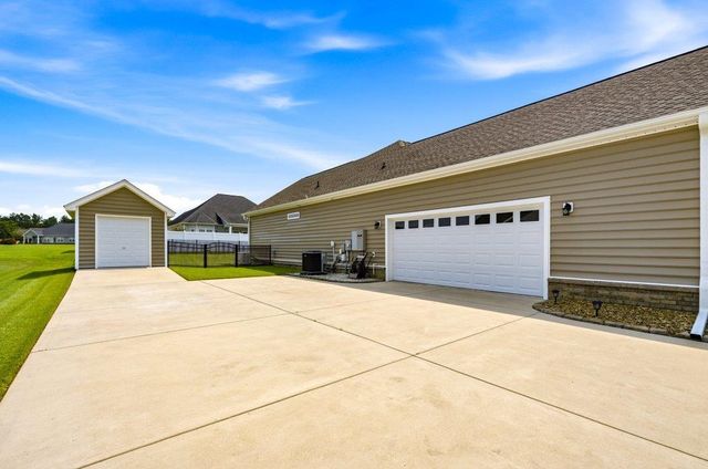 4017 Ridgewood Dr., Conway, SC 29526