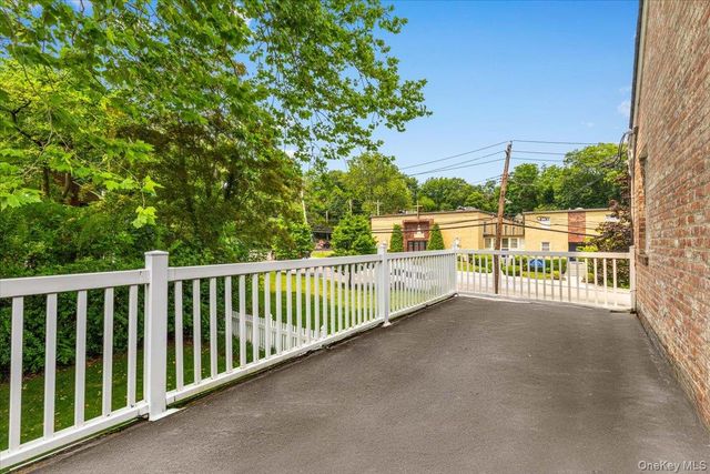 54 Strathmore Road, Scarsdale, NY 10583