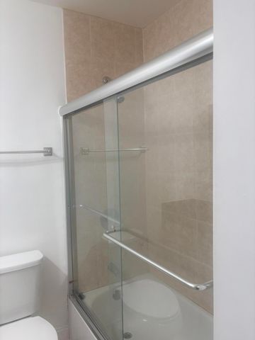 1801 NE 25th Avenue 3, Pompano Beach, FL 33062