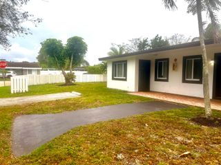 1801 NE 25th Avenue 3, Pompano Beach, FL 33062