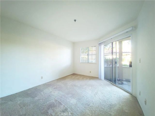 5728 Oak Bend Lane 202, Oak Park, CA 91377