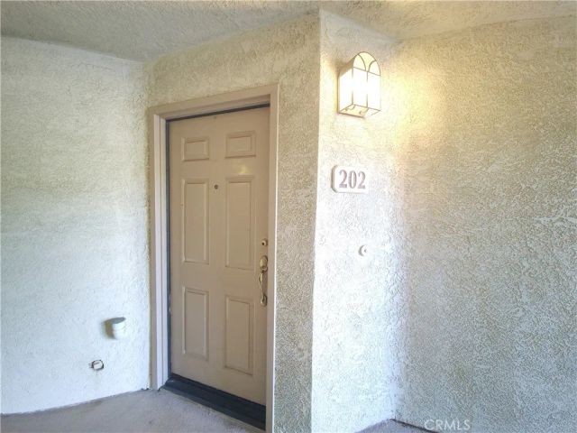 5728 Oak Bend Lane 202, Oak Park, CA 91377