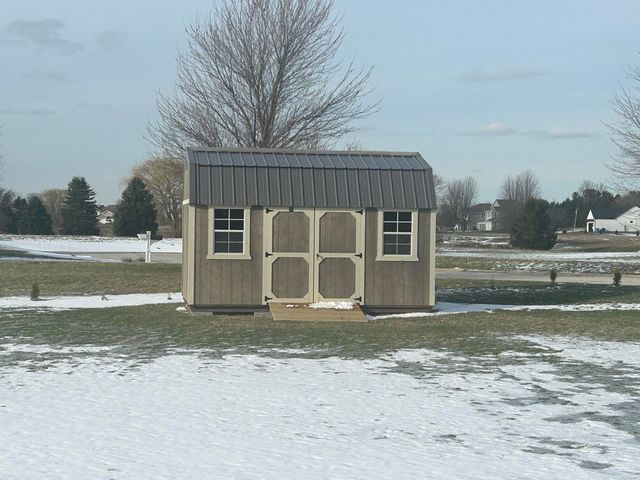 845 W Scipio Drive, La Porte, IN 46350