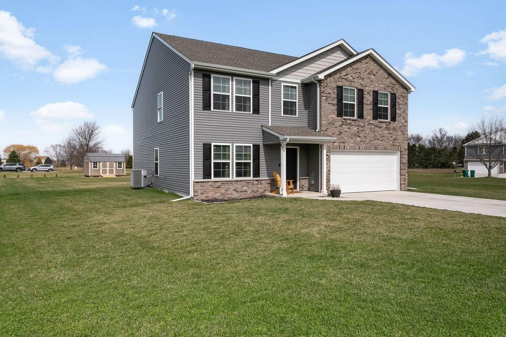 845 W Scipio Drive, La Porte, IN 46350