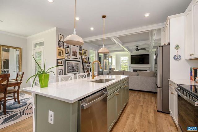 3707 THICKET RUN PL, Charlottesville, VA 22911