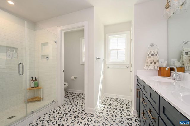 3707 THICKET RUN PL, Charlottesville, VA 22911