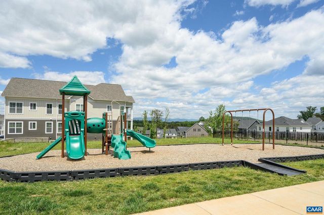 3707 THICKET RUN PL, Charlottesville, VA 22911