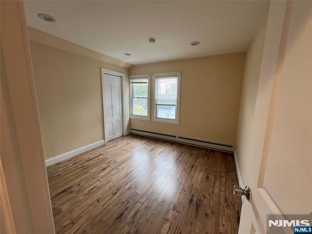 225-233 Argyle 2nd, Kearny, NJ 07032