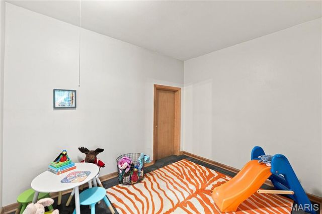 23 Country Squire Lane, St Louis, MO 63146