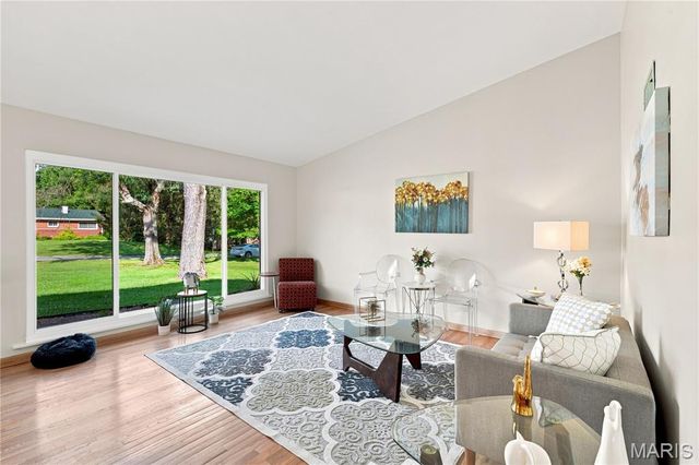23 Country Squire Lane, St Louis, MO 63146