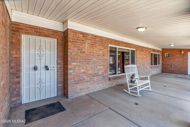 2107 E Lind Road, Tucson, AZ 85719