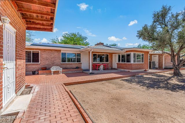 2107 E Lind Road, Tucson, AZ 85719