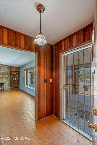 2107 E Lind Road, Tucson, AZ 85719