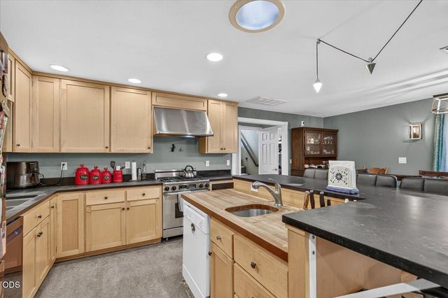 3415 Calle Vista Drive, Medford, OR 97504