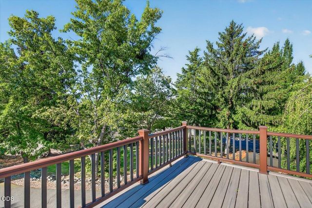 3415 Calle Vista Drive, Medford, OR 97504