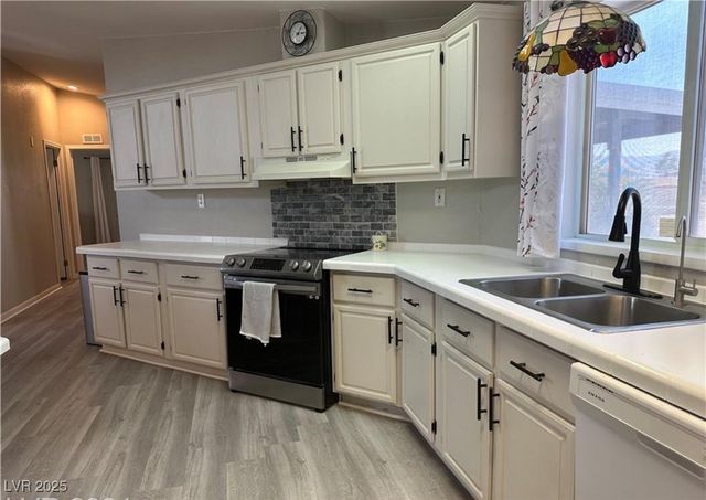 3600 Tournament Avenue, Pahrump, NV 89048