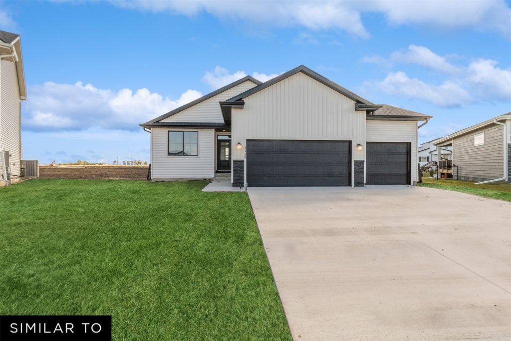 405 N 20th Street, Indianola, IA 50125