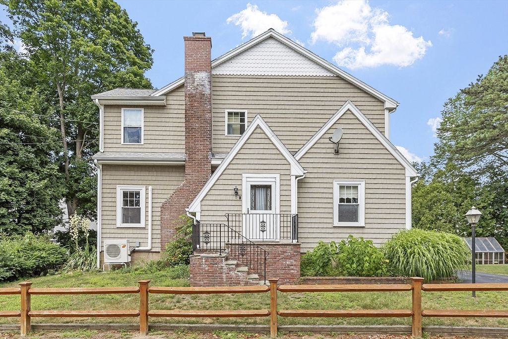 5 Hoover Ave, Beverly, MA 01915