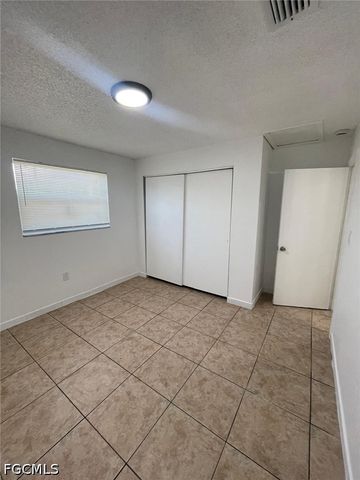 2148 Dora ST 12, Fort Myers, FL 33901