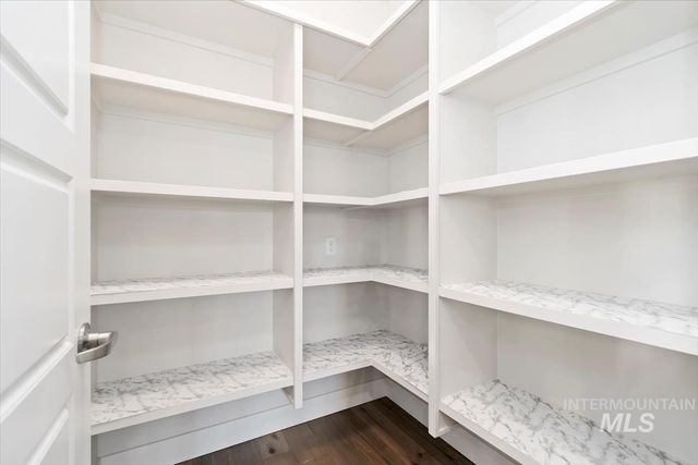 6230 N Bolsena Lane, Meridian, ID 83646