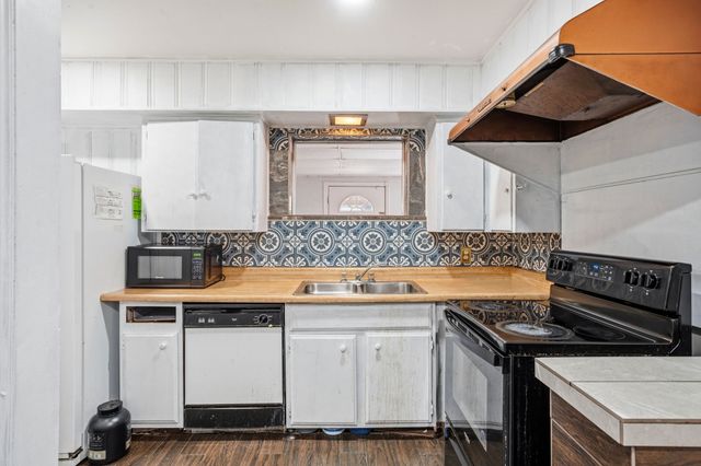 1716 John Smith Drive, Irving, TX 75061