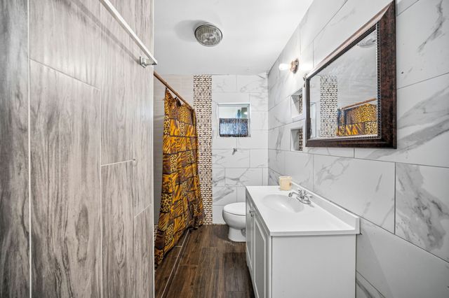 1716 John Smith Drive, Irving, TX 75061