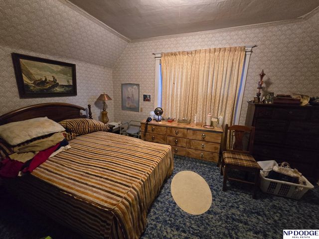 1953 S 11th Street, Omaha, NE 68108