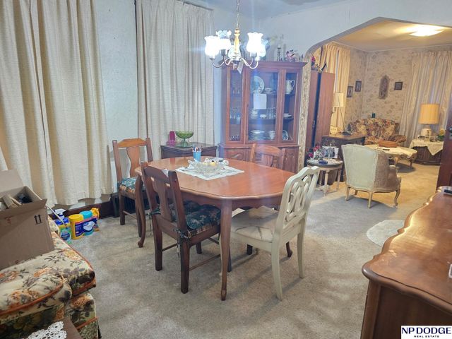 1953 S 11th Street, Omaha, NE 68108