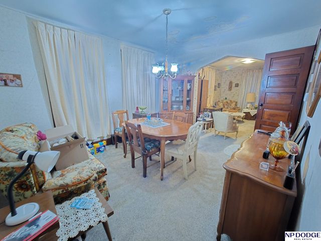 1953 S 11th Street, Omaha, NE 68108