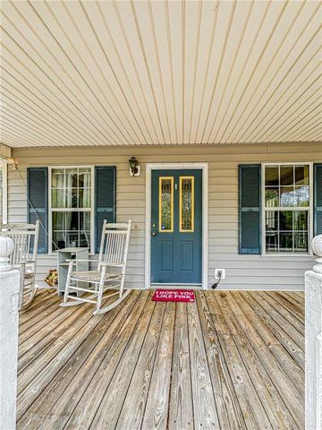 310 Georgia Avenue, Dahlonega, GA 30533