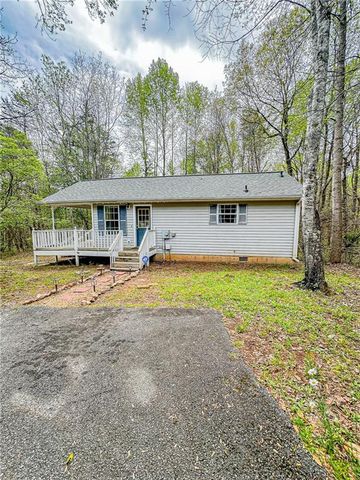 310 Georgia Avenue, Dahlonega, GA 30533