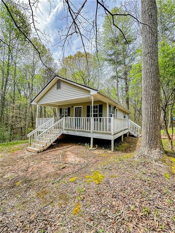 310 Georgia Avenue, Dahlonega, GA 30533