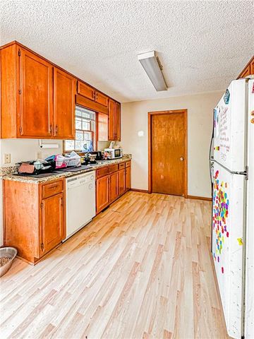 310 Georgia Avenue, Dahlonega, GA 30533