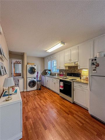310 Georgia Avenue, Dahlonega, GA 30533