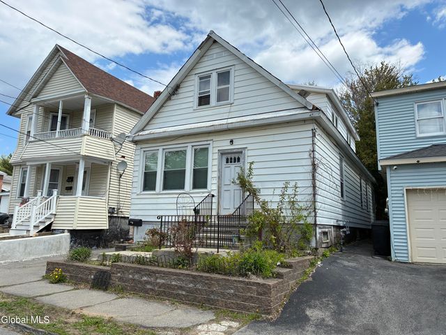 1355 Pleasant Street, Schenectady, NY 12303