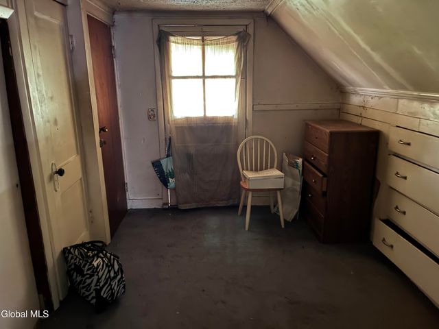 1355 Pleasant Street, Schenectady, NY 12303