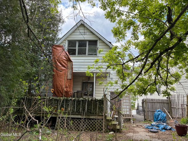 1355 Pleasant Street, Schenectady, NY 12303